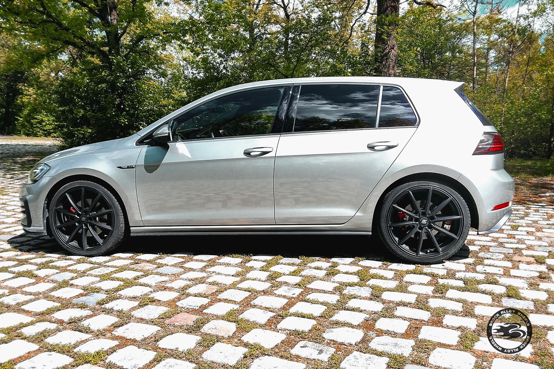 19 inch alloy wheels for the VW Golf VII (AU) in Satin Black Matt
